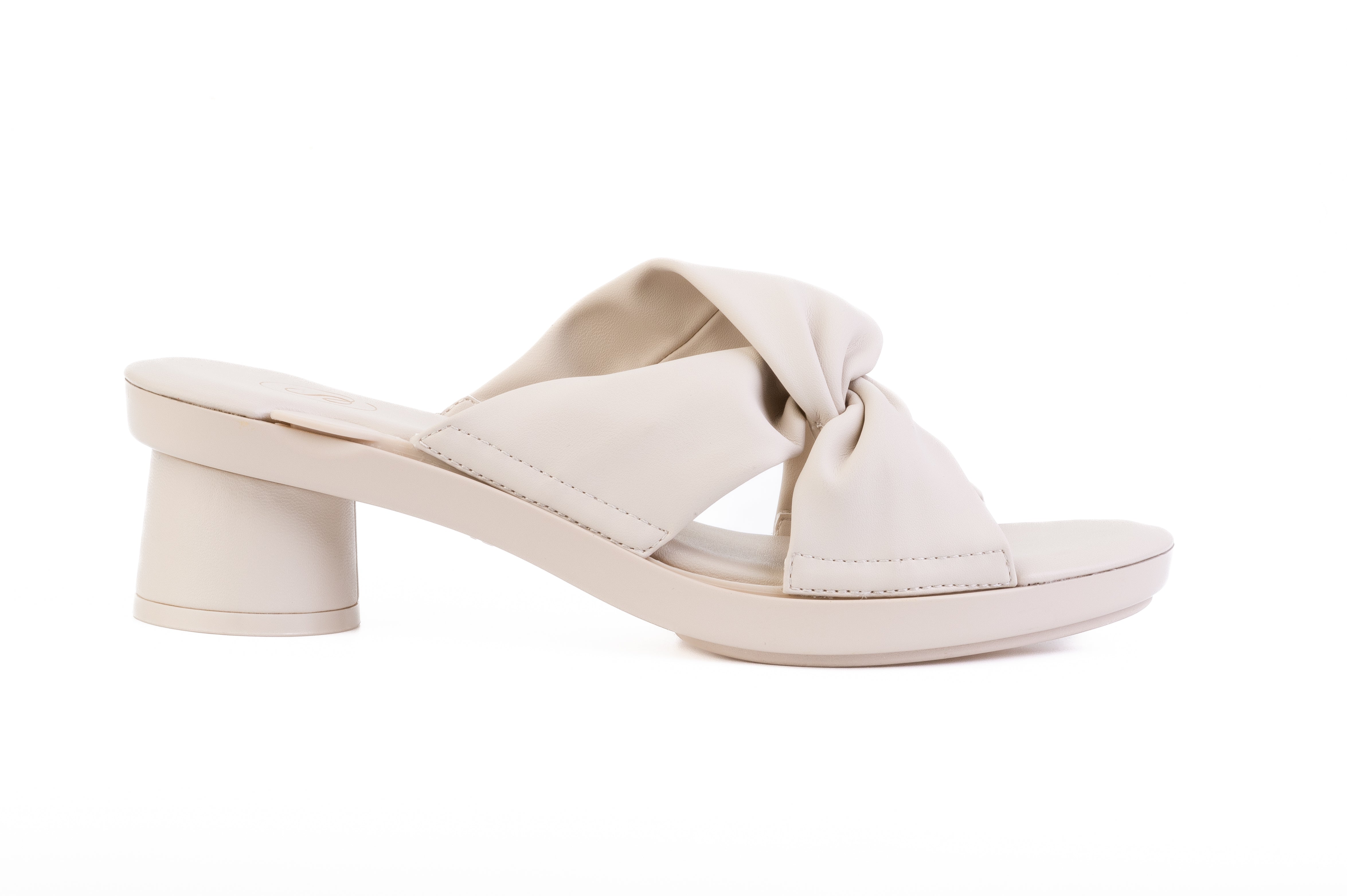 Tania Knot Comfort Top